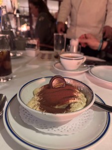 tiramisu cake 